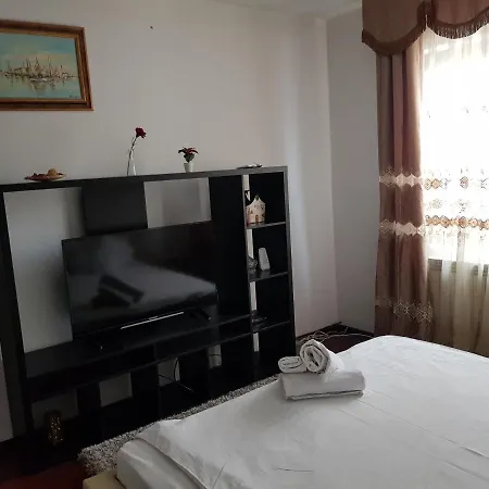 Apartament Parter Arena Nationala Monza Mega Mall *